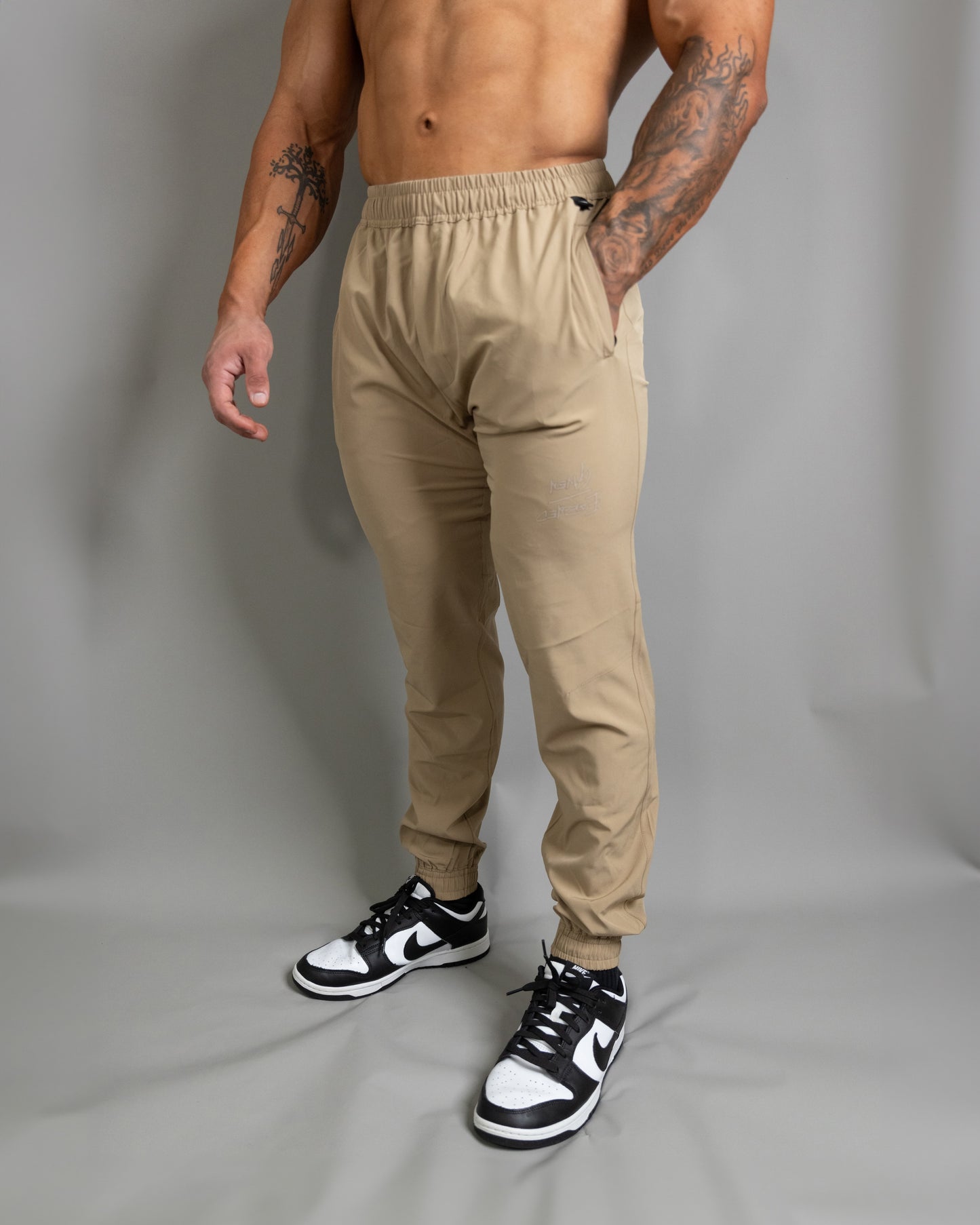 IR Tech Jogger (Khaki)